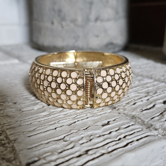 Host Pick! Vintage Gold and Enamel Bangle Bracelt Cuff - Picture 2 of 4